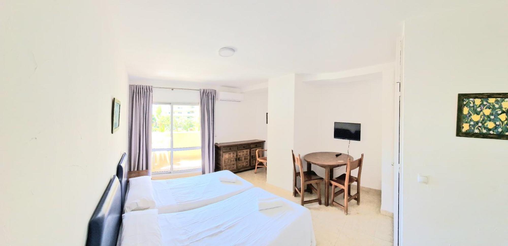 Benal Beach Holidays Apartment Benalmadena Room photo